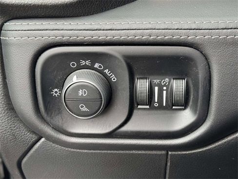 Used 2020 RAM 2500 Limited image 9