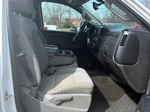 Used 2017 Chevrolet Silverado 2500 W/T image 11