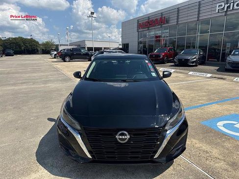 Used 2025 Nissan Altima 2.5 S FWD image 2