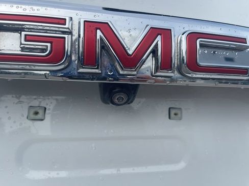 Used 2023 GMC Acadia SLE w/ Driver Convenience Package AWD/4WD image 9