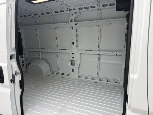 New 2026 RAM ProMaster 2500 w/ Convenience Group FWD image 10