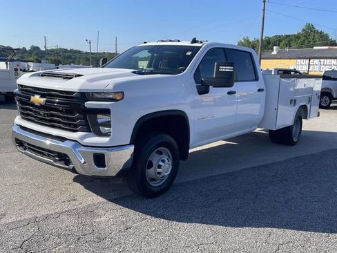 Used 2024 Chevrolet Silverado 3500 W/T w/ WT Convenience Package AWD/4WD image 9