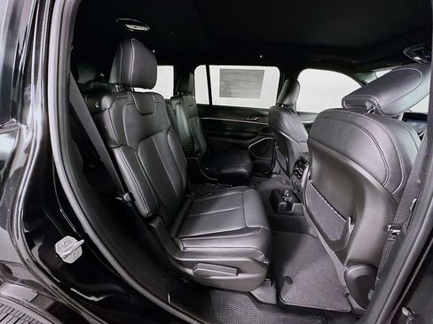 New 2026 Jeep Grand Cherokee L Limited AWD/4WD image 37