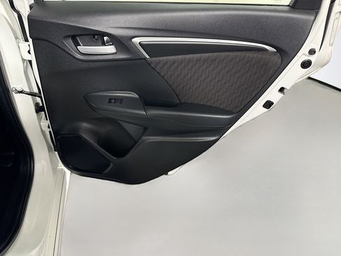 Used 2018 Honda Fit Sport image 27