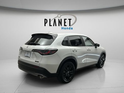 Certified 2026 Honda HR-V Sport image 4