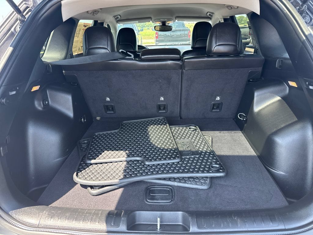 Used 2020 Jeep Cherokee Trailhawk w/ Cold Weather Group AWD/4WD image 23