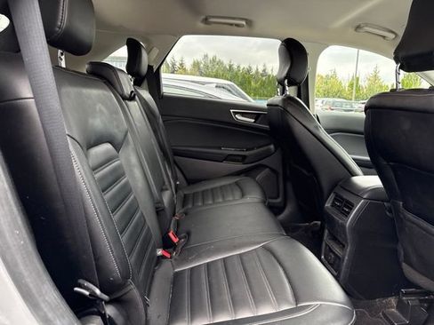 Used 2019 Ford Edge SEL w/ Equipment Group 201A AWD/4WD image 14