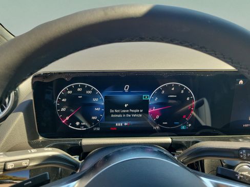Certified 2026 Mercedes-Benz GLA 250 4MATIC image 25