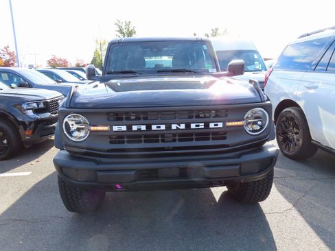 New 2025 Ford Bronco 4-Door w/ Sasquatch Package image 2