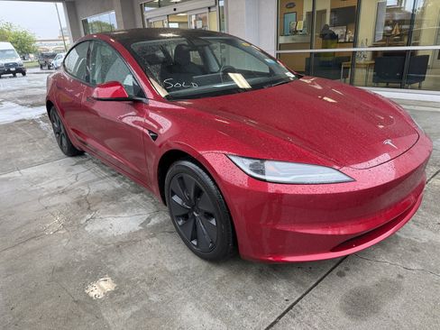 Used 2024 Tesla Model 3 Long Range image 4