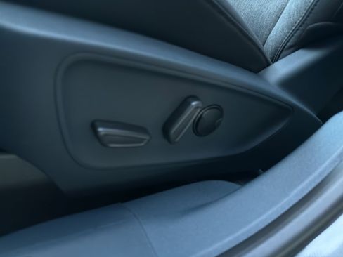 New 2025 Ford Maverick XLT w/ XLT Luxury Package image 17