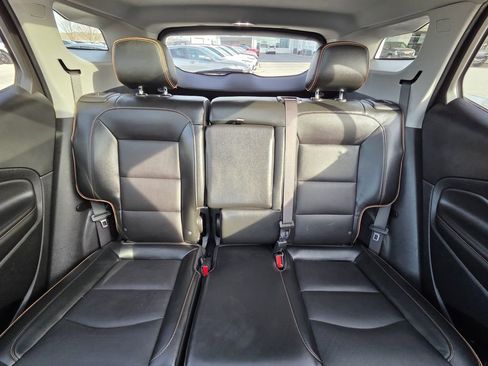 Used 2022 GMC Terrain AT4 w/ Infotainment Package II image 29