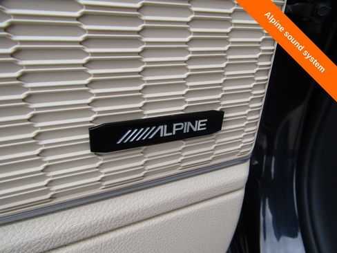 Used 2022 Jeep Grand Cherokee L Limited AWD/4WD image 7