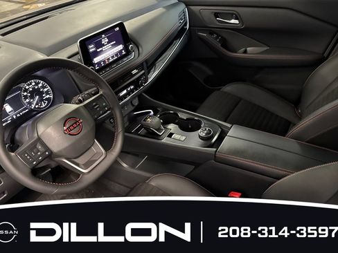 Used 2025 Nissan Rogue SV w/ Rock Creek Premium Package AWD/4WD image 4