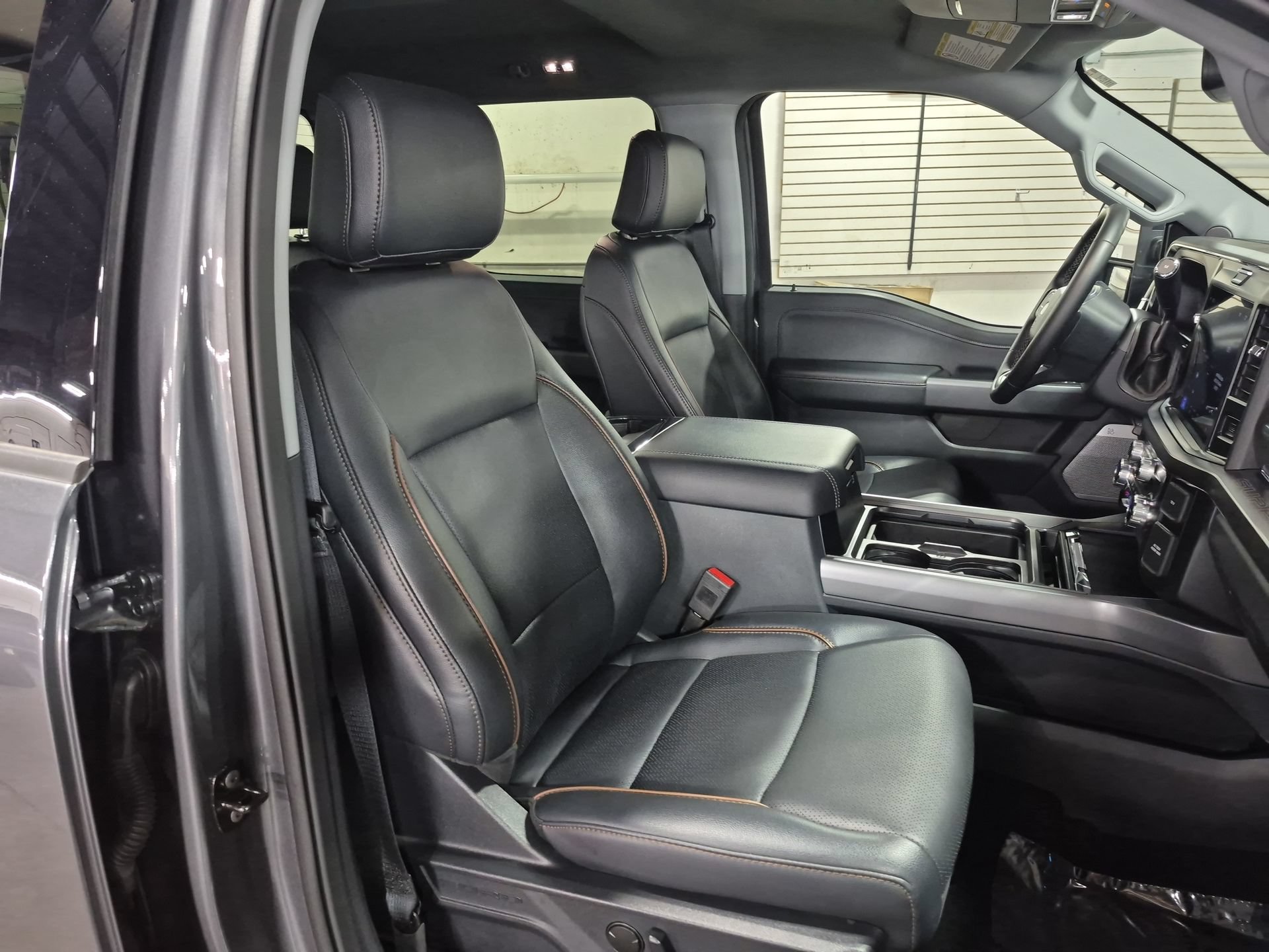 Used 2026 Ford F250 Lariat AWD/4WD image 28