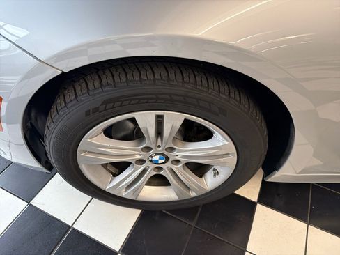 Used 2017 BMW 330i xDrive 330i xDrive SULEV Sedan image 11