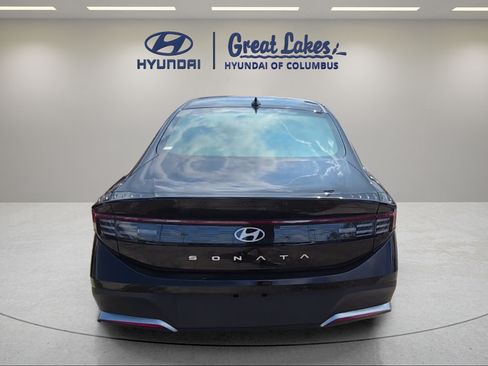Certified 2026 Hyundai Sonata SE FWD image 4