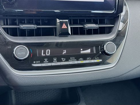 Used 2023 Toyota Corolla LE FWD image 12