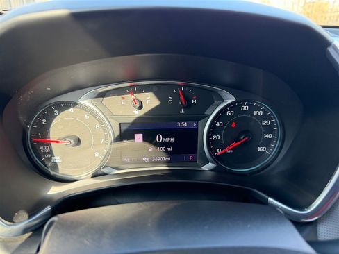 Used 2020 Chevrolet Equinox Premier image 29