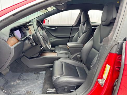 Used 2018 Tesla Model S 75D image 16