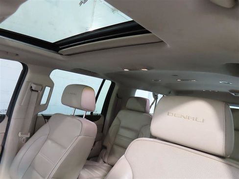 Used 2020 GMC Yukon XL Denali RWD image 20