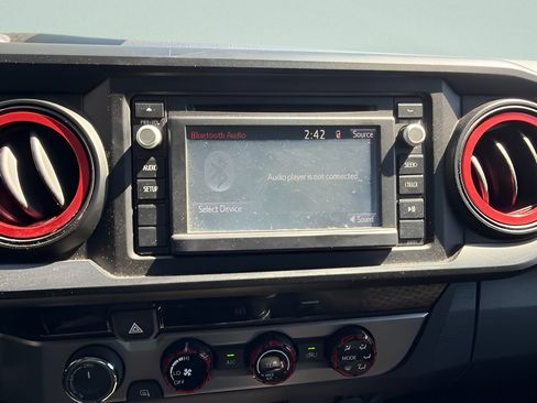 Used 2017 Toyota Tacoma SR w/ Tow Package AWD/4WD image 19