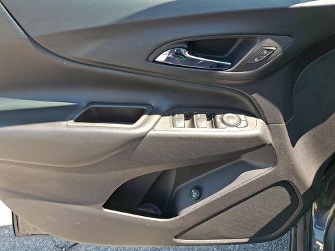 Certified 2020 Chevrolet Equinox LT AWD/4WD image 12