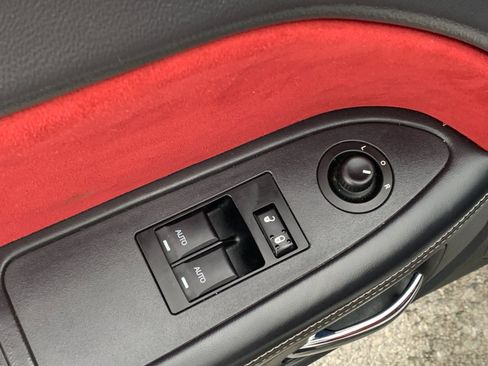 Used 2014 Dodge Challenger SRT8 image 13