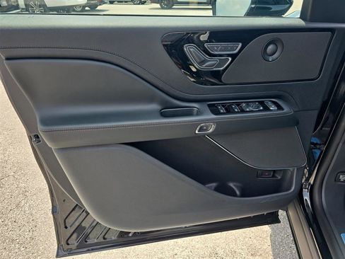 New 2025 Lincoln Aviator 2WD w/ Equipment Group 101A image 15