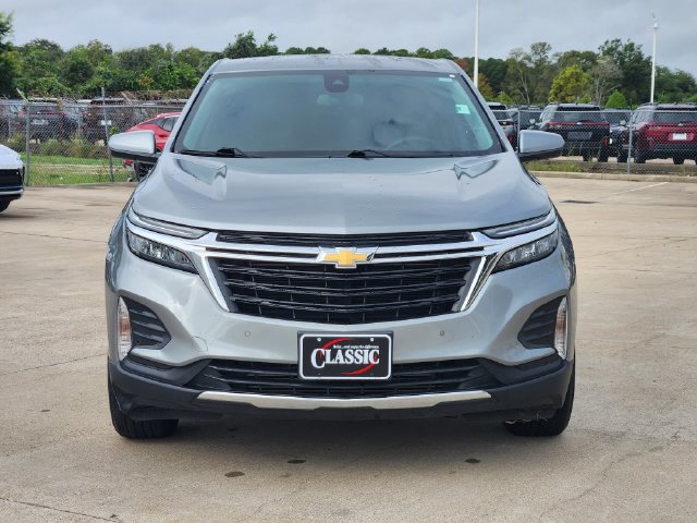 Used 2024 Chevrolet Equinox LT FWD image 2