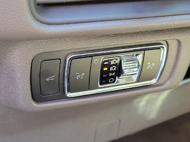 Used 2024 Lincoln Corsair Reserve w/ Equipment Group 201A AWD/4WD image 10