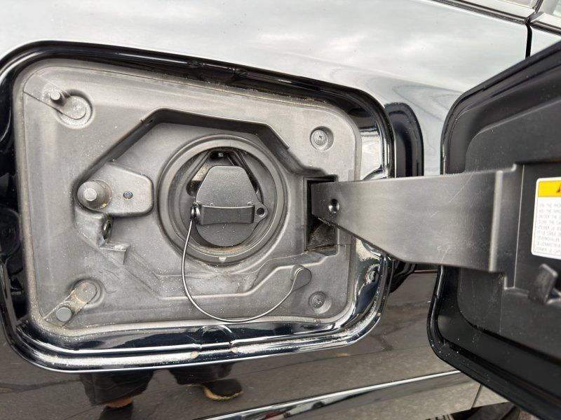 Used 2021 Toyota RAV4 Prime SE AWD/4WD image 26