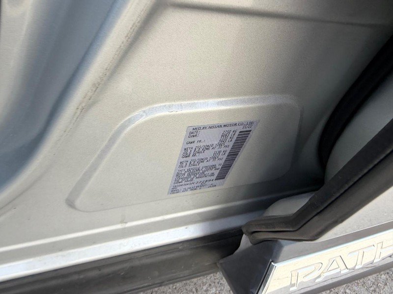 Used 2023 Nissan Pathfinder Platinum AWD/4WD image 25
