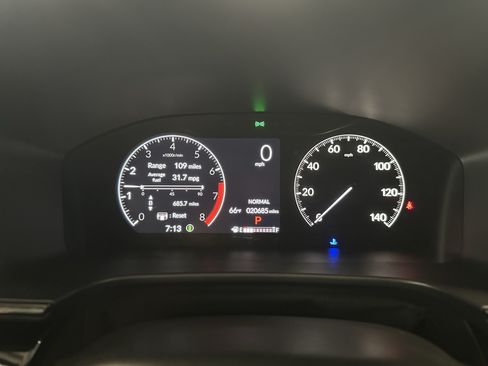 Used 2023 Honda CR-V EX-L image 10