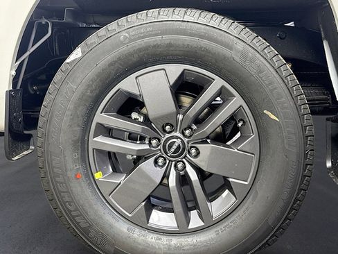 New 2026 Nissan Frontier SV w/ Tow Package AWD/4WD image 9