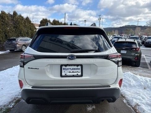 New 2025 Subaru Forester Premium image 5