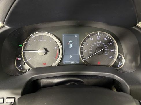 Used 2022 Lexus RX 350 AWD w/ Luxury Package image 18