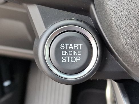 New 2025 Alfa Romeo Stelvio Sprint image 17