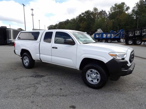 Used 2022 Toyota Tacoma SR RWD image 10