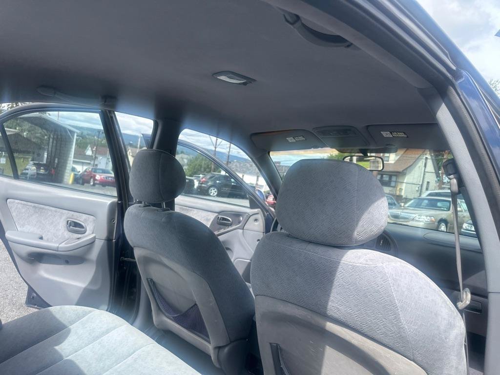 Used 2005 Hyundai Elantra GLS FWD image 23