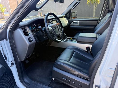 Used 2017 Ford Expedition EL Limited RWD image 43
