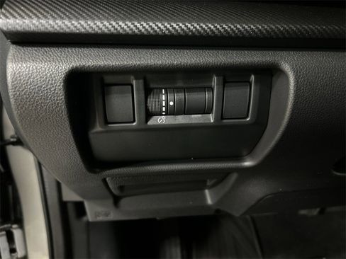 Certified 2025 Subaru Crosstrek 2.5i Limited image 17