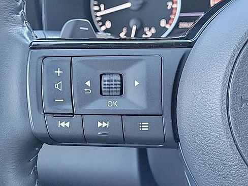 Used 2024 Nissan Pathfinder SL image 26