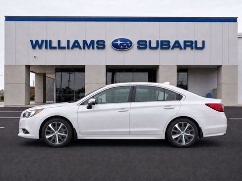 Used 2017 Subaru Legacy 2.5i Limited AWD/4WD image 4