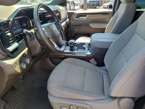 Used 2024 Chevrolet Silverado 1500 LT w/ Convenience Package II AWD/4WD image 17