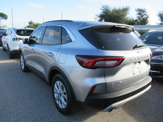 Used 2023 Ford Escape Active w/ Tech Pack #2 FWD image 4