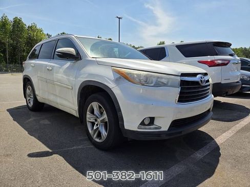 Used 2014 Toyota Highlander Limited FWD image 2