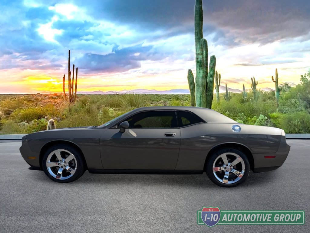 Used 2010 Dodge Challenger R/T RWD image 8