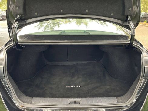 Used 2025 Nissan Sentra SV FWD image 29