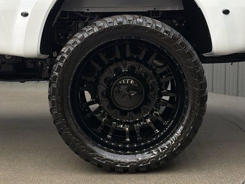 Used 2026 Ford F450 Platinum w/ FX4 Off-Road Package AWD/4WD image 12